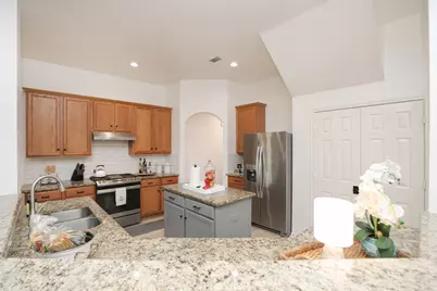 852 Shoal Pointe Lane, League City, TX 77573 - Photo 17