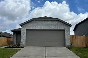 905 Constitution Dr, Bay City, TX 77414 - Photo 1