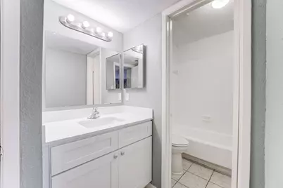 12615 Brookglade Circle #201, Houston, TX 77099 - Photo 19