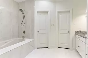 15743 Tanya Cir, Houston, TX 77079 - Photo 9