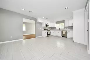 5743 Newquay St, Houston, TX 77085 - Photo 13