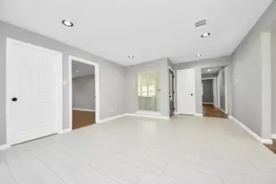 5743 Newquay St, Houston, TX 77085 - Photo 15
