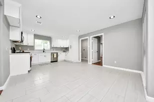 5743 Newquay St, Houston, TX 77085 - Photo 7