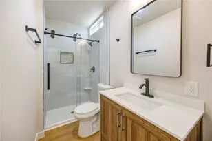 2710 Gano St, Houston, TX 77009 - Photo 31