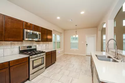 718 Palo Alto Court, Rosharon, TX 77583 - Photo 9