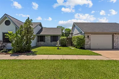5018 Starboard Lane, Dickinson, TX 77539 - Photo 3