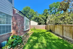 8 Greentwig Pl, The Woodlands, TX 77381 - Photo 37