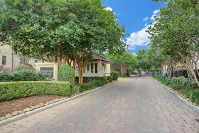 9026 Lakes At 610 Drive, Houston, TX 77054 - Photo 39