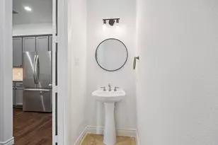 9026 Lakes at 610 Dr, Houston, TX 77054 - Photo 13