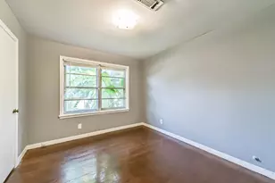 8519 Fillmore St, Houston, TX 77029 - Photo 15