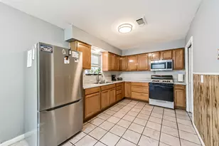8519 Fillmore St, Houston, TX 77029 - Photo 9