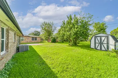 8519 Fillmore Street, Houston, TX 77029 - Photo 19