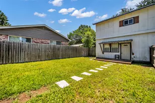 201a W Mink St, Willis, TX 77378 - Photo 5