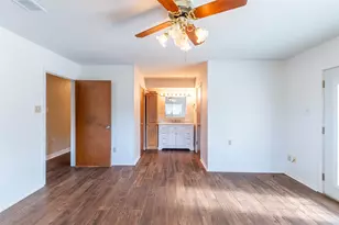 221 Maple St, Highlands, TX 77562 - Photo 33
