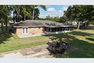 221 Maple Street, Highlands, TX 77562 - Photo 37