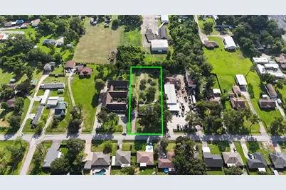 221 Maple Street, Highlands, TX 77562 - Photo 39