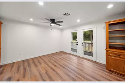 27 Deerfield Road, Huntsville, TX 77340 - Photo 13