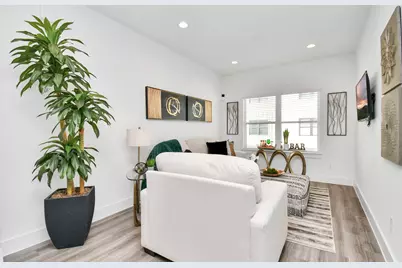 2008 Laverne Hollow Lane #B, Houston, TX 77080 - Photo 9