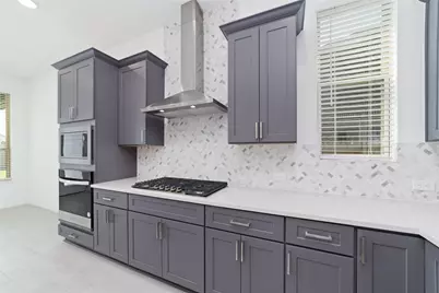 2925 Gleason Terrace Lane, Galveston, TX 77568 - Photo 11