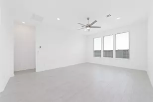 2925 Gleason Ter Ln, Galveston, TX 77568 - Photo 13