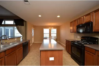 4818 Wilderness Glen Court, Katy, TX 77449 - Photo 5