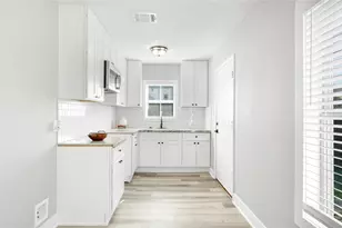 9302 Waller St, Houston, TX 77012 - Photo 9