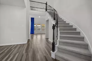 13814 Russell Ct, Mont Belvieu, TX 77523 - Photo 5