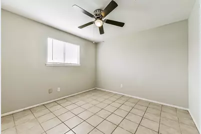 521 29th Avenue N, Texas City, TX 77590 - Photo 17