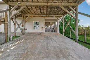 5106 Bayside Dr, Baytown, TX 77523 - Photo 35