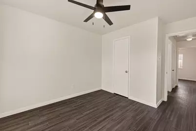 10918 Gulf Bridge Court, Houston, TX 77075 - Photo 21