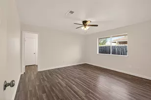 10918 Gulf Bridge Ct, Houston, TX 77075 - Photo 23