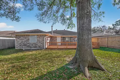 10918 Gulf Bridge Court, Houston, TX 77075 - Photo 33