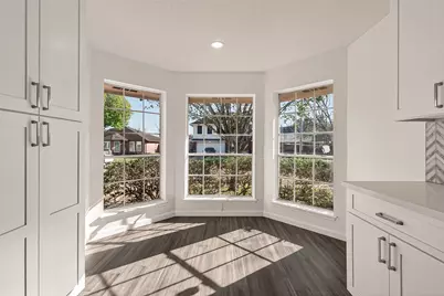 10918 Gulf Bridge Court, Houston, TX 77075 - Photo 15