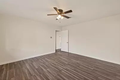 10918 Gulf Bridge Court, Houston, TX 77075 - Photo 25