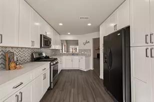 10918 Gulf Bridge Ct, Houston, TX 77075 - Photo 13