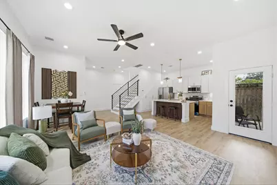8908 Knoll Leaf Drive, Houston, TX 77080 - Photo 11