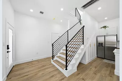 8908 Knoll Leaf Drive, Houston, TX 77080 - Photo 13