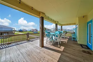 2019 Vista Dr, Crystal Beach, TX 77650 - Photo 23