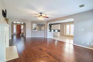 5515 Dawnington Pl, Sugar Land, TX 77479 - Photo 17