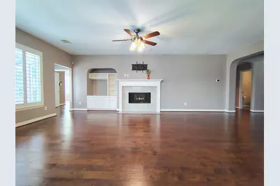 5515 Dawnington Place, Sugar Land, TX 77479 - Photo 9