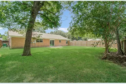 8530 Rowan Lane, Houston, TX 77036 - Photo 35