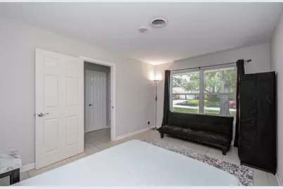 8530 Rowan Lane, Houston, TX 77036 - Photo 9