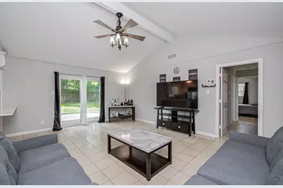 8530 Rowan Lane, Houston, TX 77036 - Photo 11
