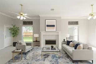 702 E Haven Ct, Friendswood, TX 77546 - Photo 1