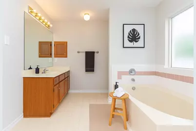 702 E Haven Court, Friendswood, TX 77546 - Photo 11