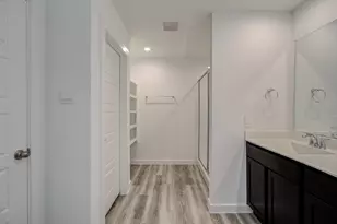 12318 Churchill downs Dr, Houston, TX 77047 - Photo 27