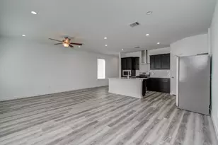 12318 Churchill downs Dr, Houston, TX 77047 - Photo 13