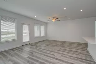 12318 Churchill downs Dr, Houston, TX 77047 - Photo 15
