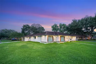 10011 Cliffwood Drive, Houston, TX 77035 - Photo 1