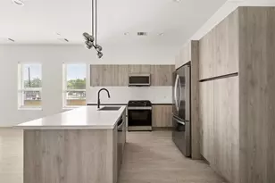 107 Tolima Dove St, Houston, TX 77018 - Photo 13